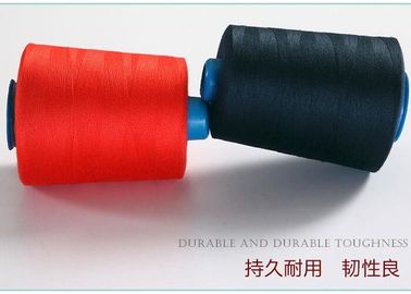 Китай Кольцо Дурабле 100% закрутило поток 40с/2 полиэстера шить с покрашенными трубками для фабрики одежды поставщик